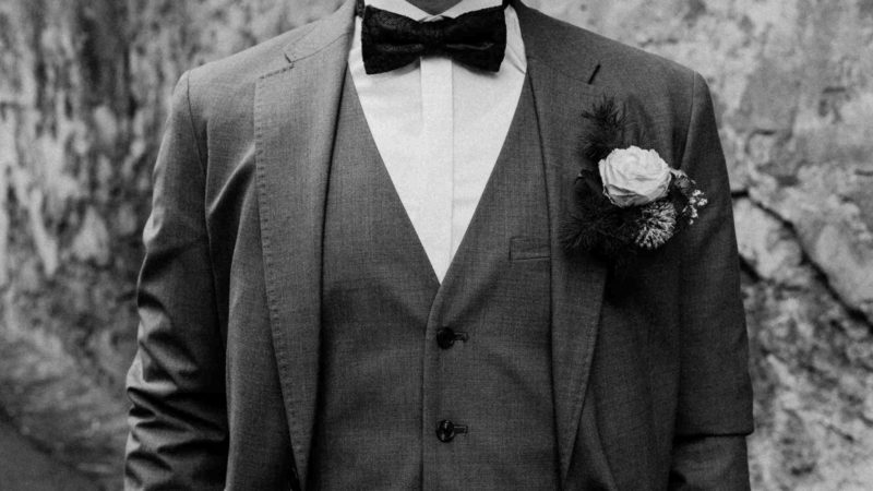 Should I Rent or Buy a Suit or Tuxedo for a Wedding?