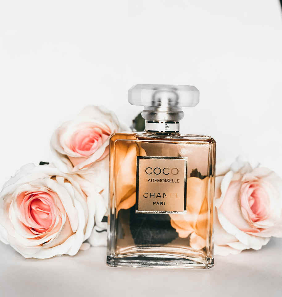 Perfumes are a popular gift given to a daughter on her wedding day  © Sara Saleh