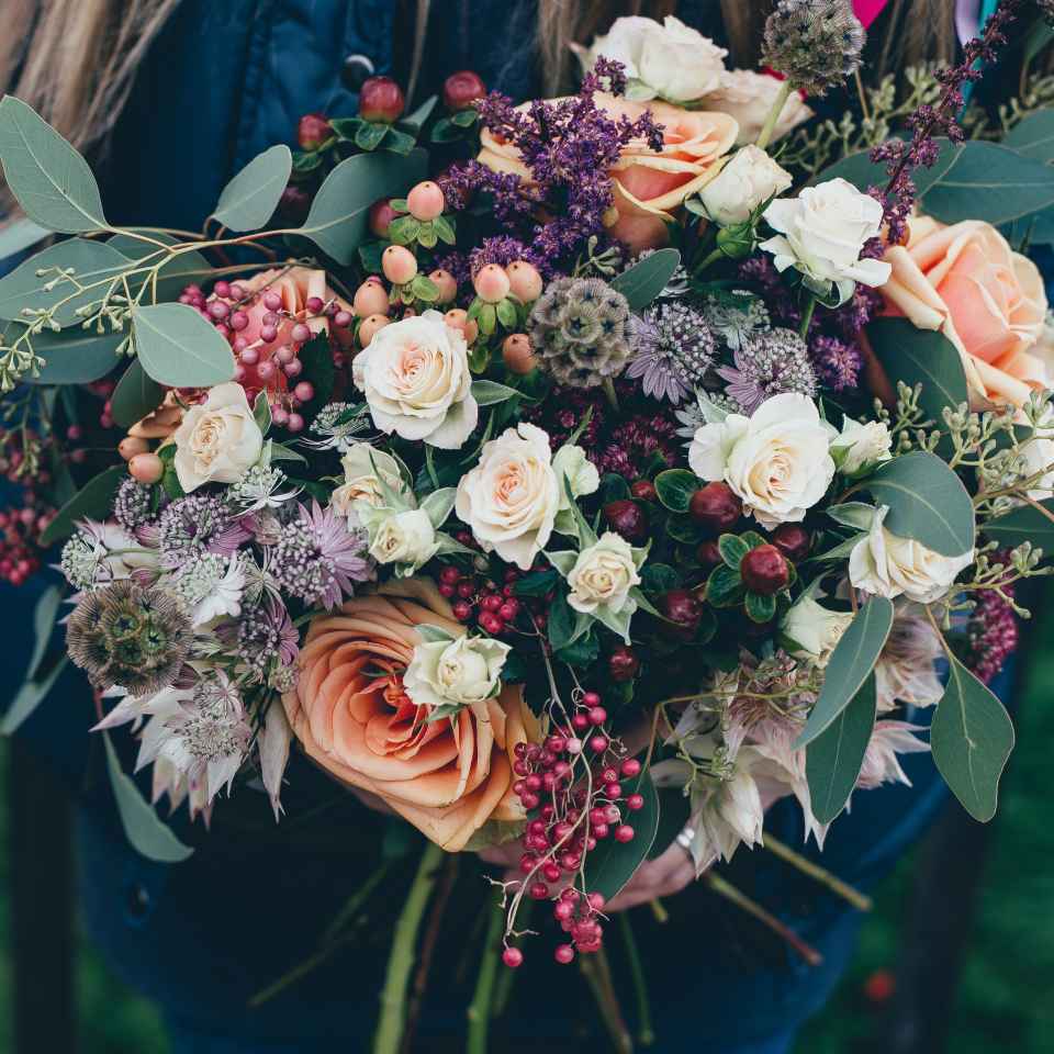 Traditionally, the bride’s family is supposed to pay for flowers at a wedding