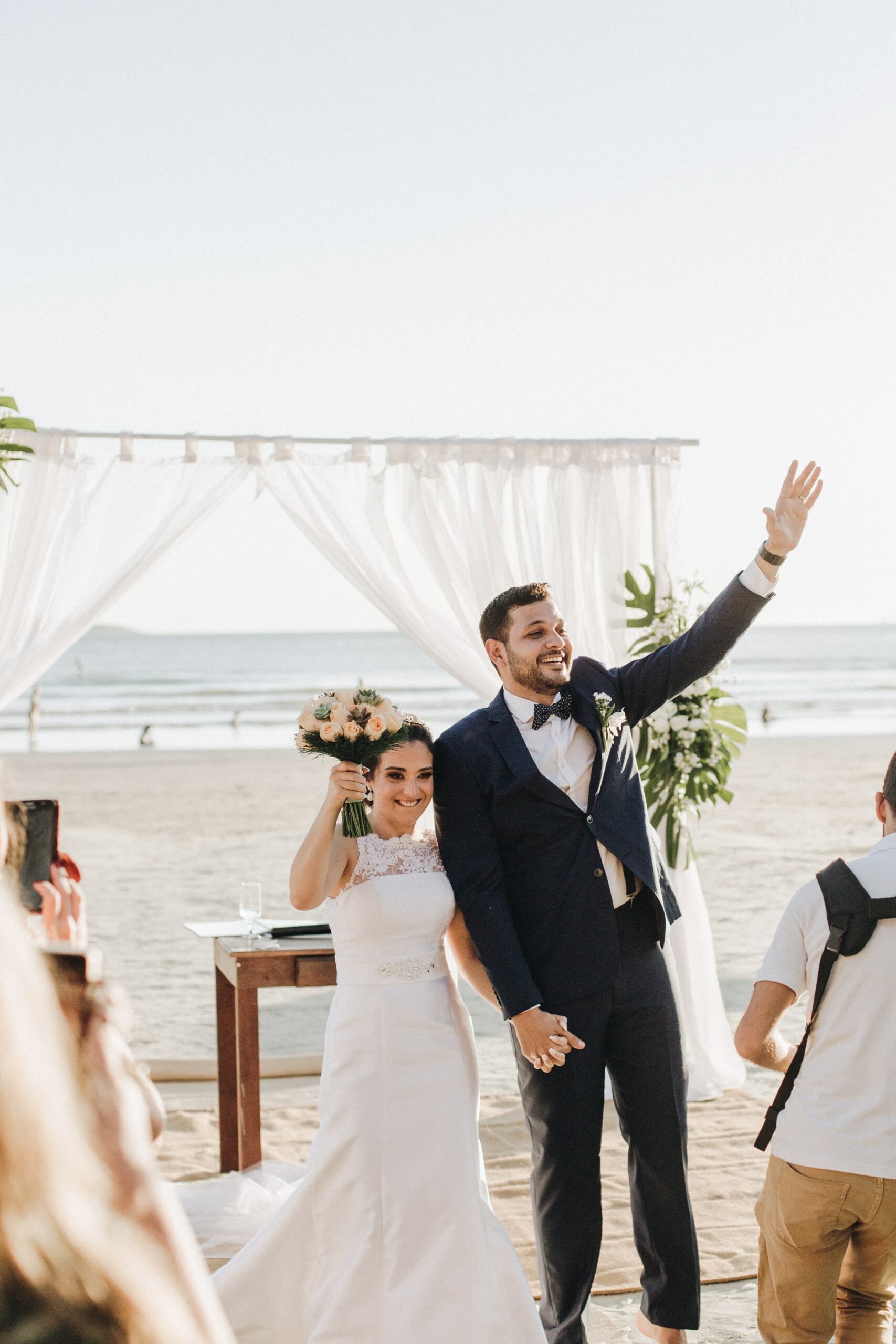 A BEACH WEDDING IS A WEDDING CEREMONY THAT TAKES PLACE ON THE BEACH OR CLOSE TO A BEACH. IT COULD BE A SEASIDE WEDDING RECEPTION, DESTINATION WEDDING OR CEREMONY BY THE OCEAN 